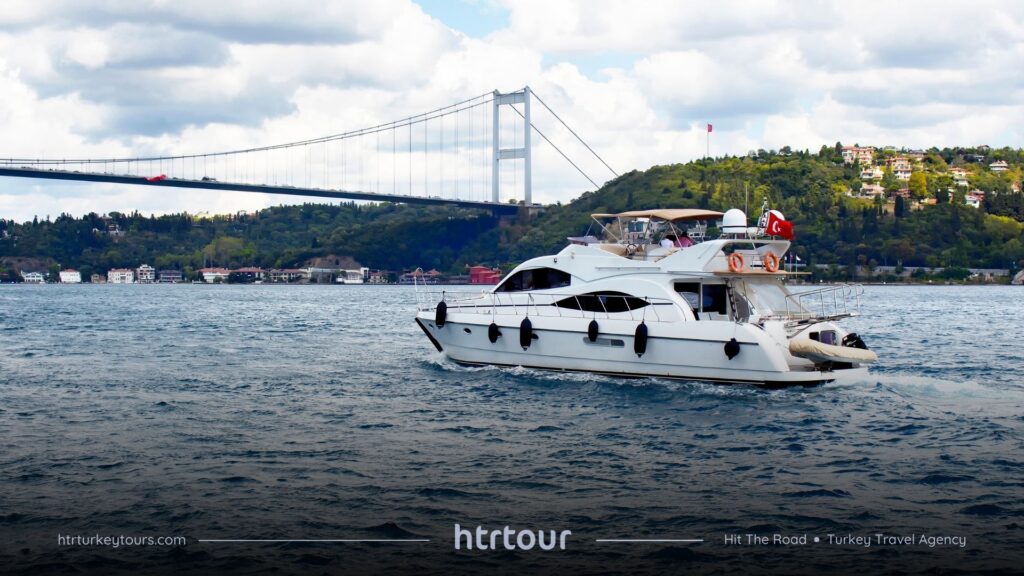 Unforgettable Bosphorus Cruise Tours Istanbul: Explore, Dine & Sail in Luxury!